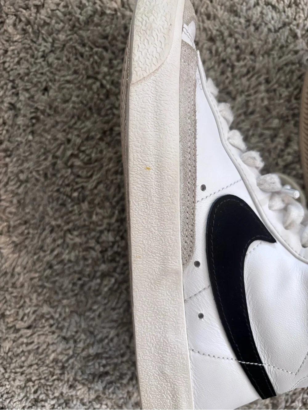 Nike Mid ‘77 White/Black High-Top Sneakers Athleisure Womens Size 7